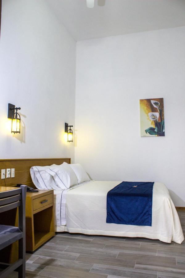 גואדלחארה Hotel Real De Castilla Colonial מראה חיצוני תמונה
