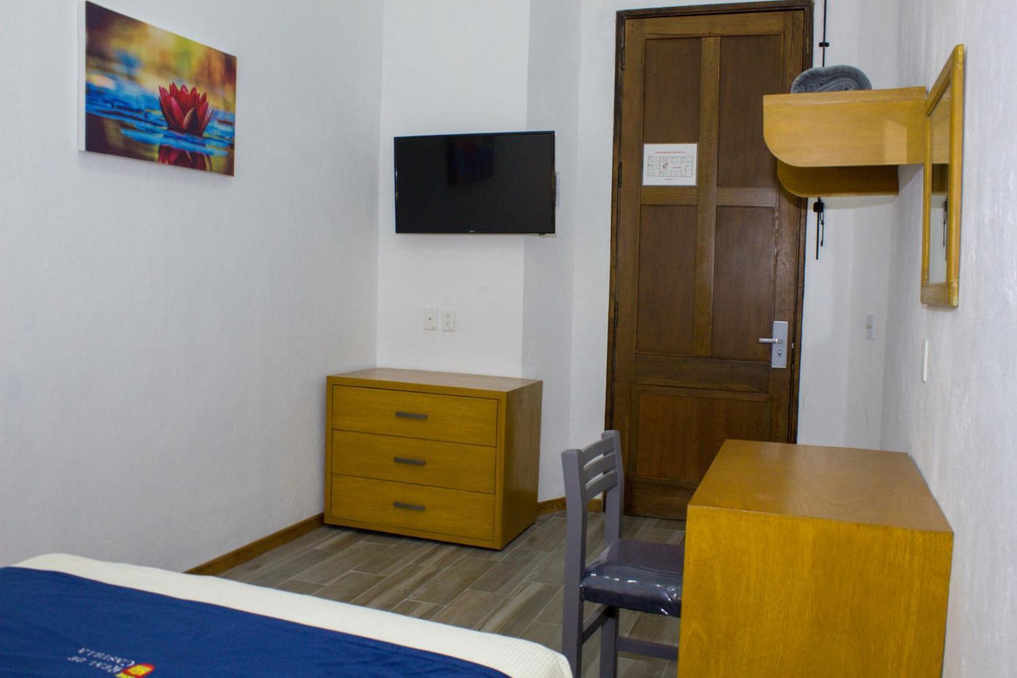 גואדלחארה Hotel Real De Castilla Colonial חדר תמונה