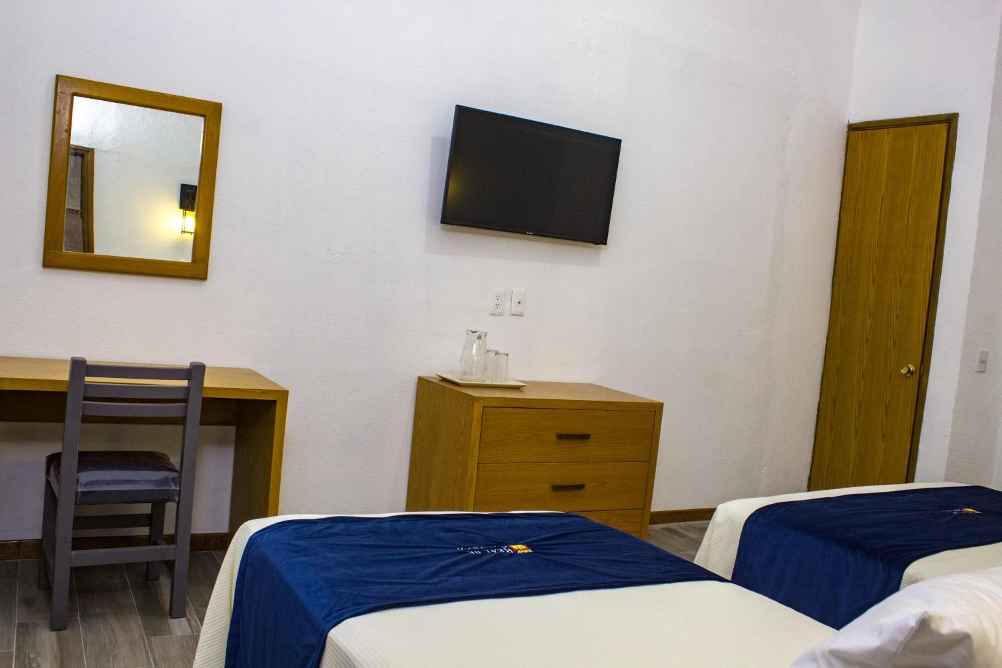 גואדלחארה Hotel Real De Castilla Colonial חדר תמונה